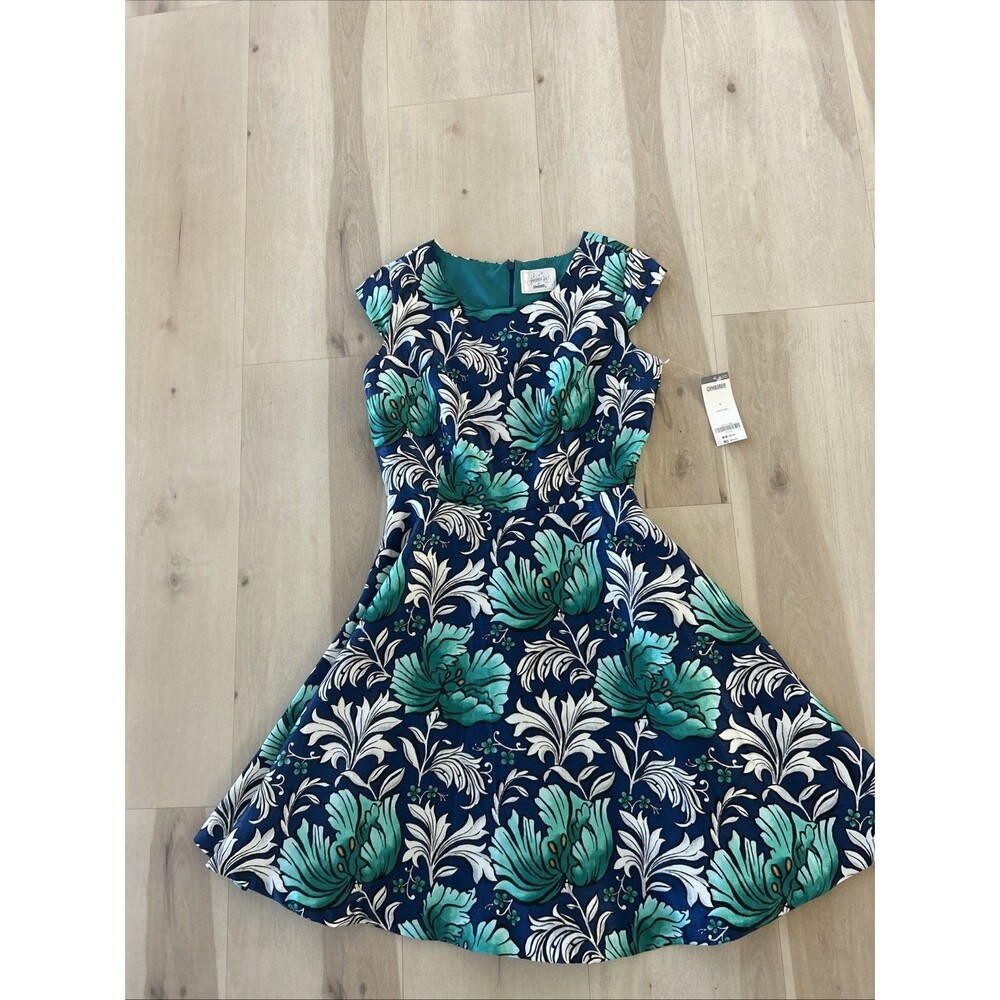 GYMBOREE Adult NWT Dressed Up teal & navy blue floral Sz 4
